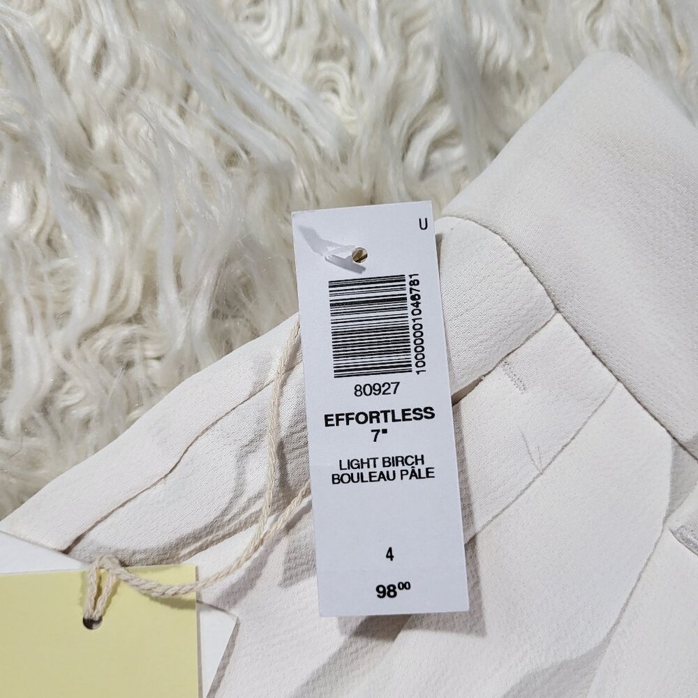 New Aritzia Wilfred Effortless 7" Light Birch Bouleau Pale Short - Size 4 - Picture 8 of 16